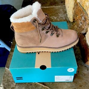 Mojave Waterproof Taupe Nubuck/Suede Boot